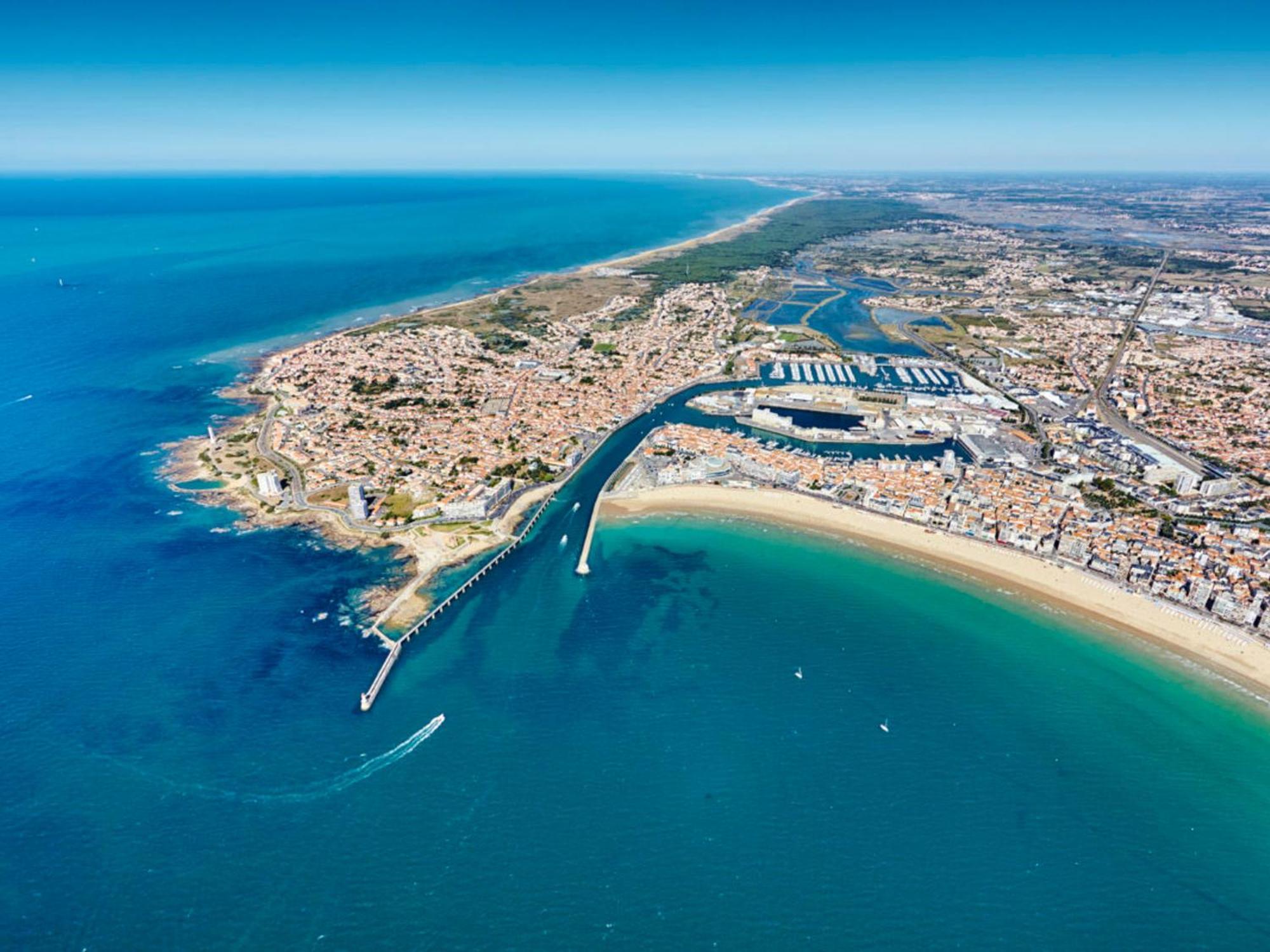 Appartement Moderne Au Centre-Ville, 150M Plage, Wifi, Confort Ideal Pour Familles - Fr-1-92-876 Les Sables-dʼOlonne 외부 사진